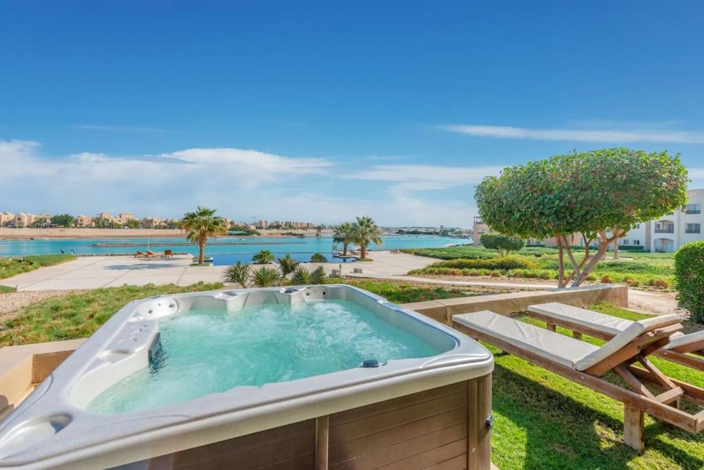 Appartement Gouna Retreat 2br Waterside Hot Tub & Pool *